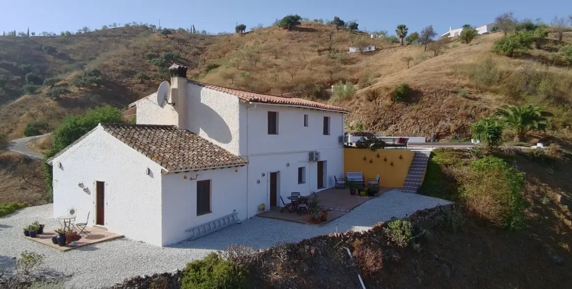 Sale of finca - cortijo in Alora 1