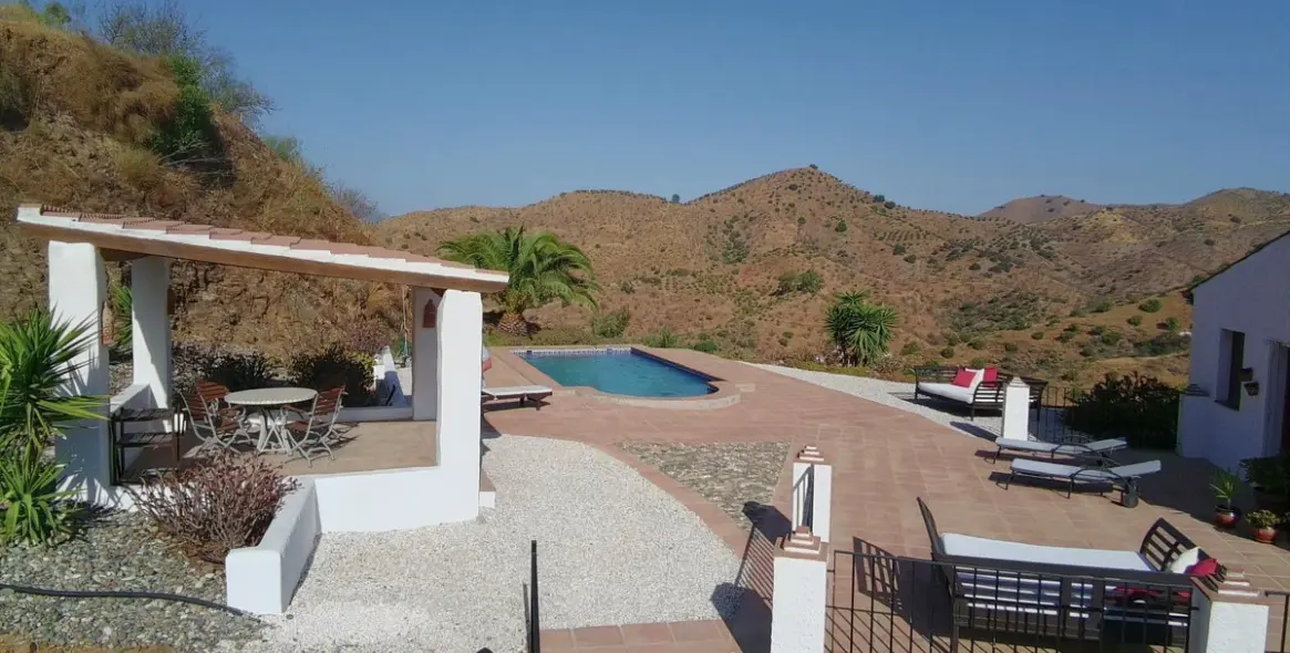 Sale of finca - cortijo in Alora 3