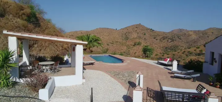 Sale of finca - cortijo in Alora 2