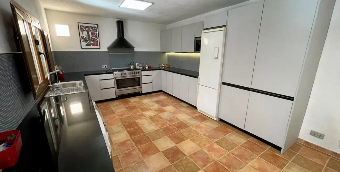 Sale of finca - cortijo in Alora 14