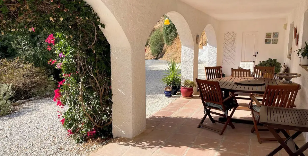 Sale of finca - cortijo in Alora 19