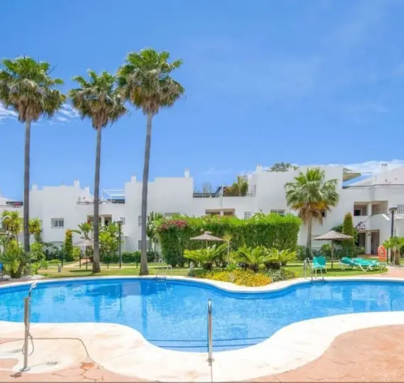 Sale of ground floor apartment in Guadalmina Baja