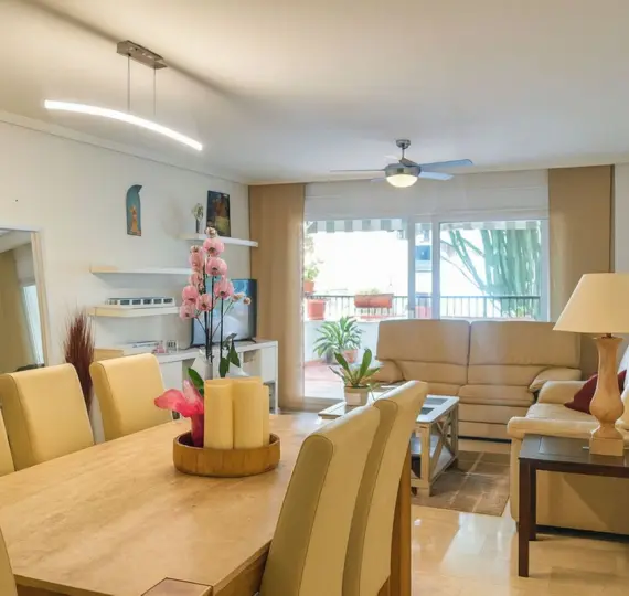 Sale of ground floor apartment in Guadalmina Baja