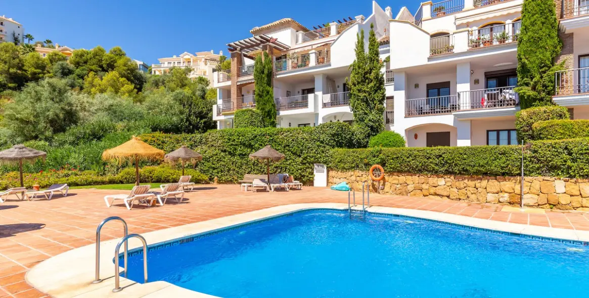 Sale of penthouse in Los Arqueros 1