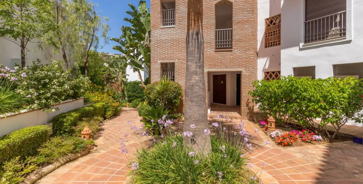 Sale of penthouse in Los Arqueros 6