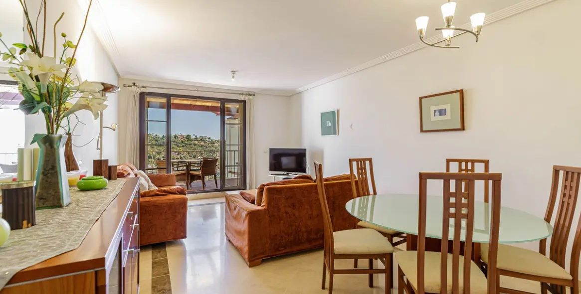 Sale of penthouse in Los Arqueros 7