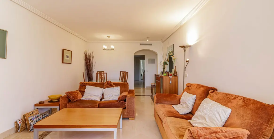 Sale of penthouse in Los Arqueros 8