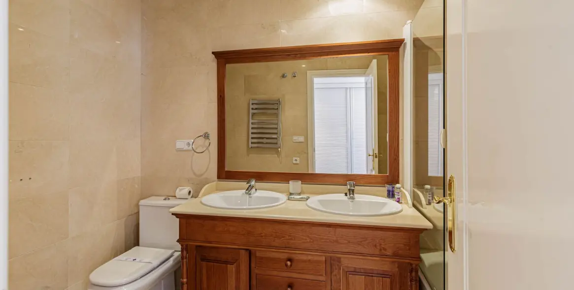 Sale of penthouse in Los Arqueros 11