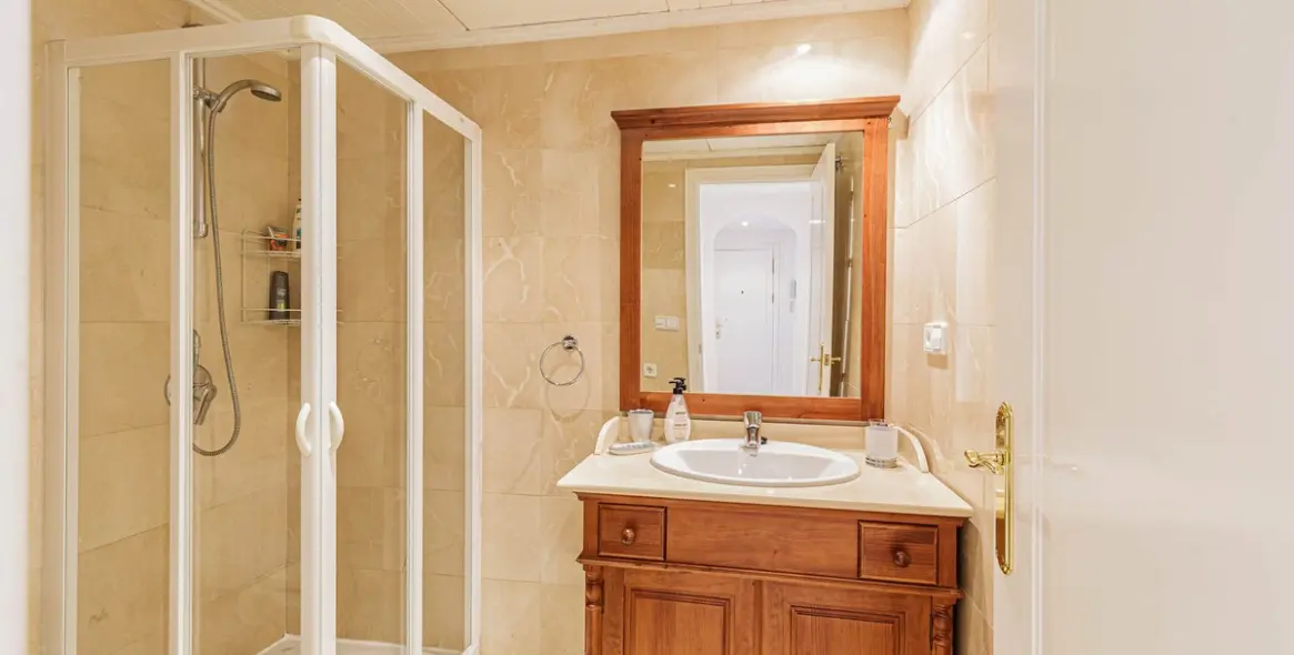 Sale of penthouse in Los Arqueros 13