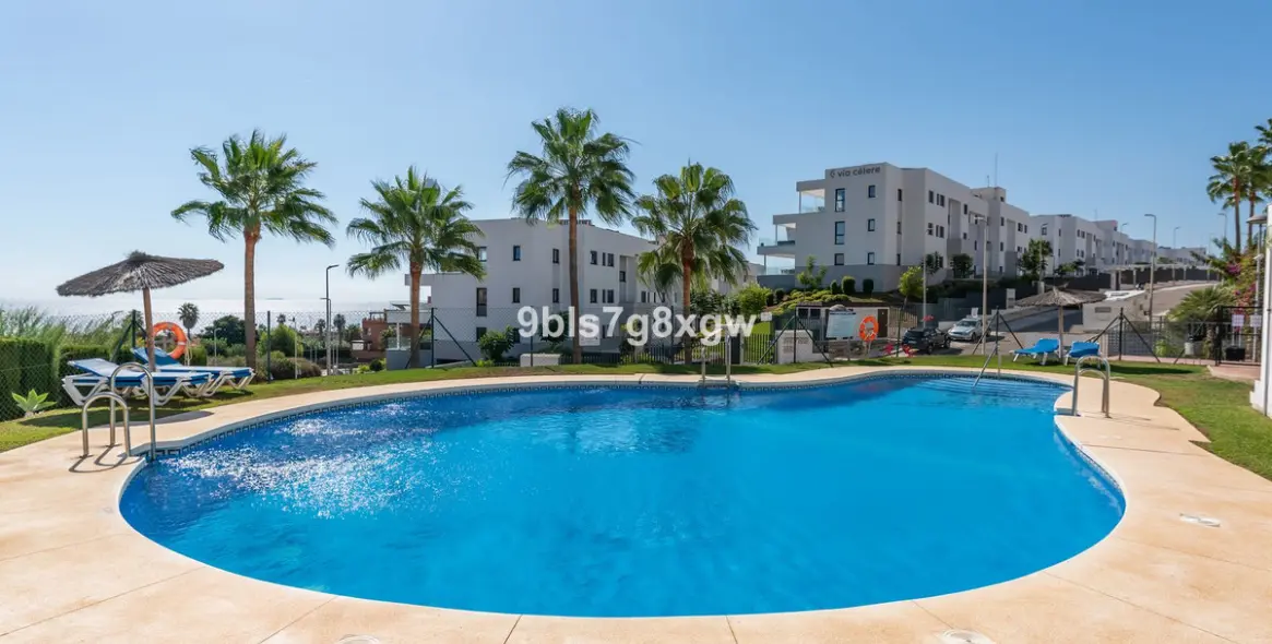 Sale of penthouse in Doña Julia 3