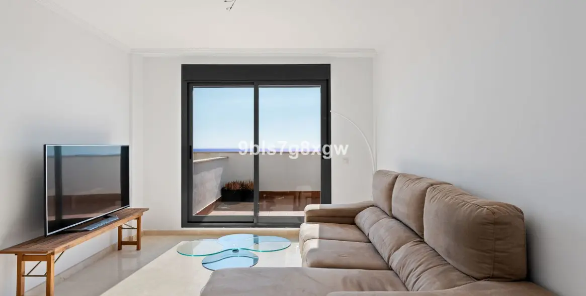 Sale of penthouse in Doña Julia 6