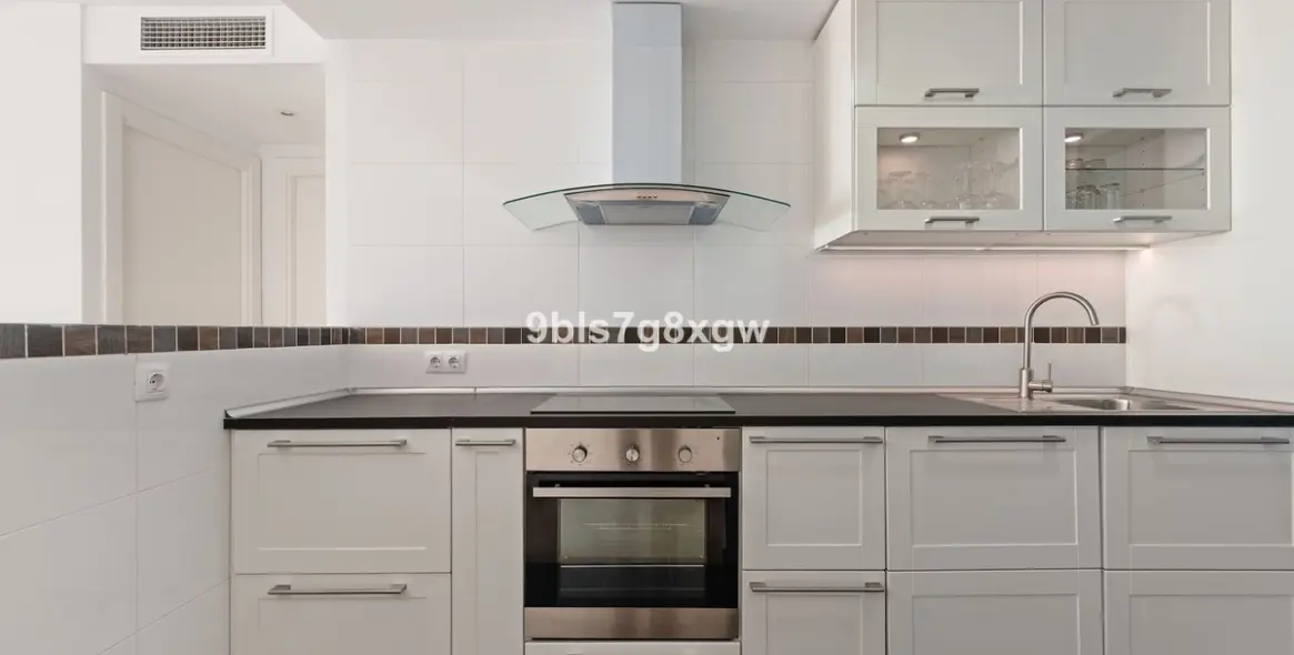 Sale of penthouse in Doña Julia 12