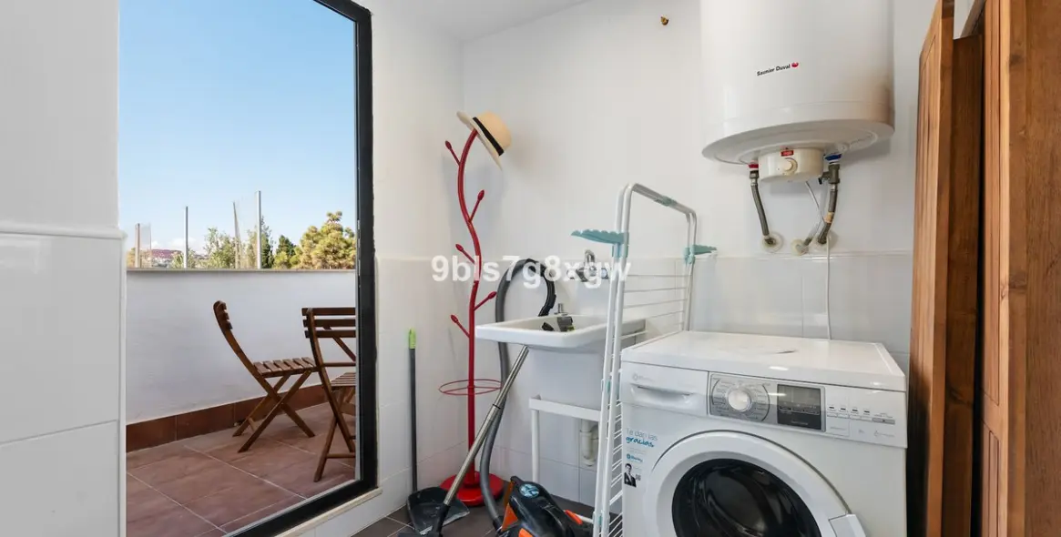 Sale of penthouse in Doña Julia 15