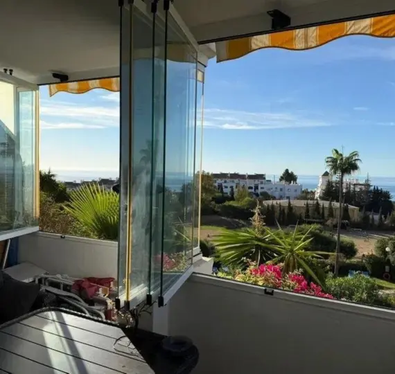 Sale of ground floor apartment in Calahonda