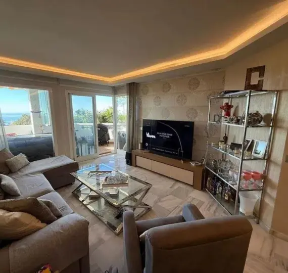 Sale of ground floor apartment in Calahonda