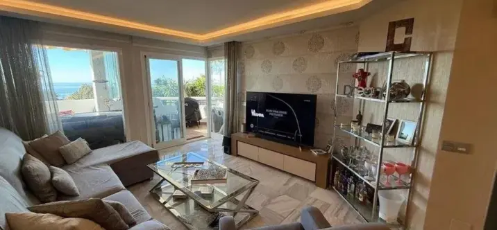 Sale of ground floor apartment in Calahonda 1