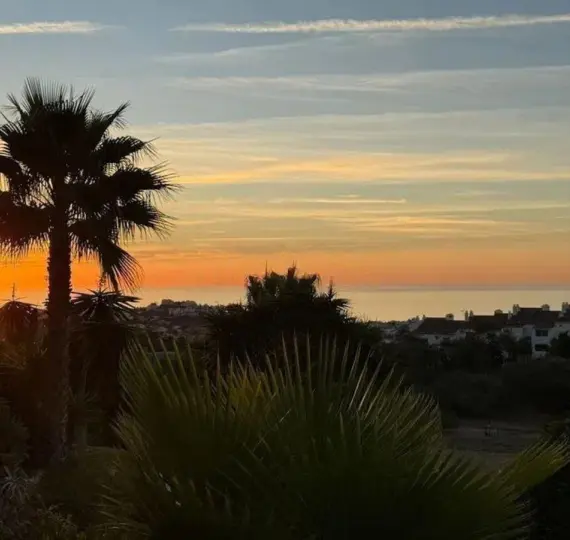 Sale of ground floor apartment in Calahonda