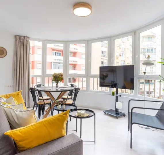 Sale of middle floor apartment in Málaga Centro