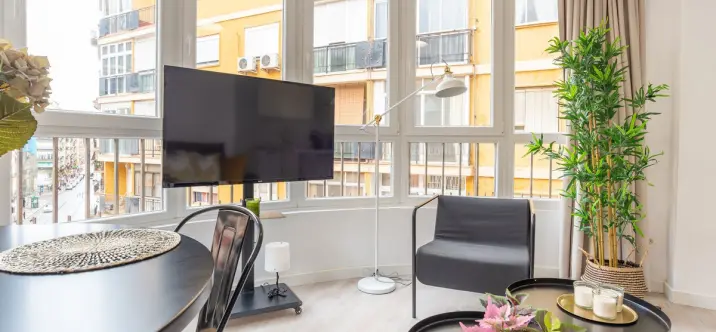 Sale of middle floor apartment in Málaga Centro 1