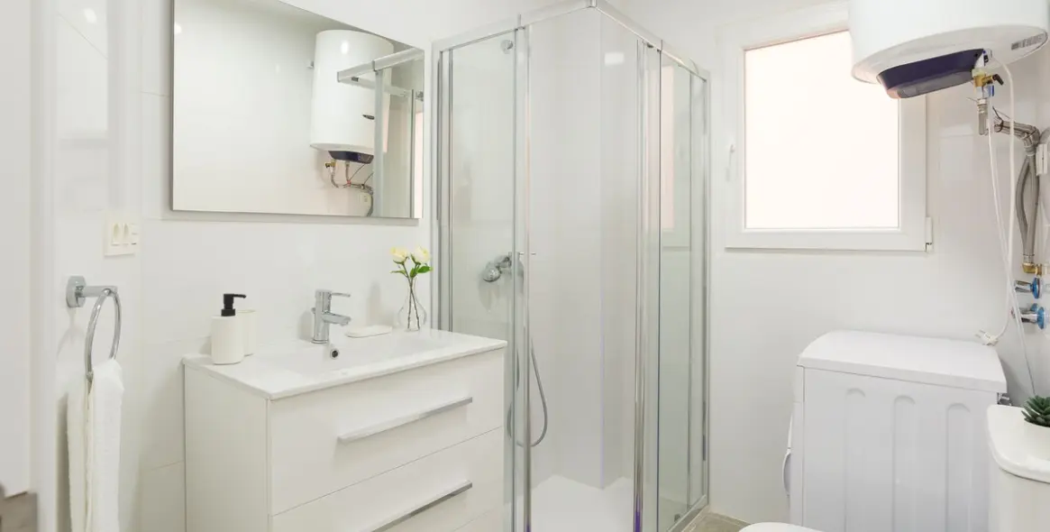 Sale of middle floor apartment in Málaga Centro 9