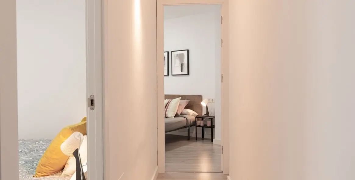 Sale of middle floor apartment in Málaga Centro 12
