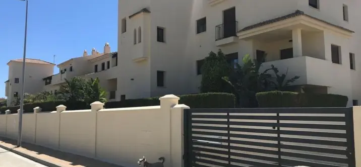 Sale of penthouse in Manilva 1