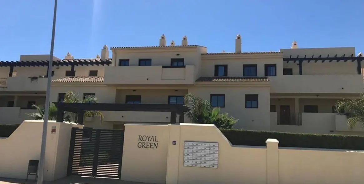 Sale of penthouse in Manilva 3