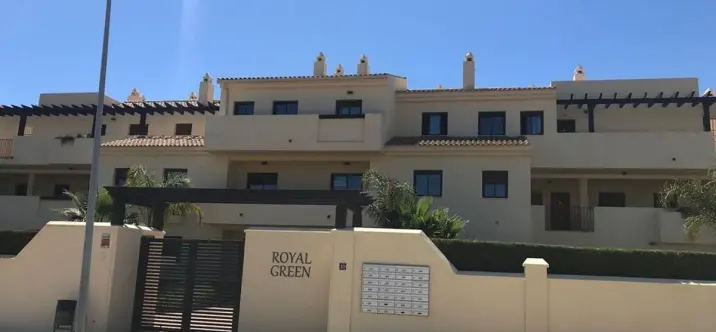 Sale of penthouse in Manilva 2