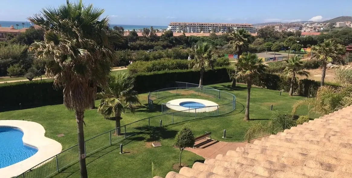 Sale of penthouse in Manilva 6