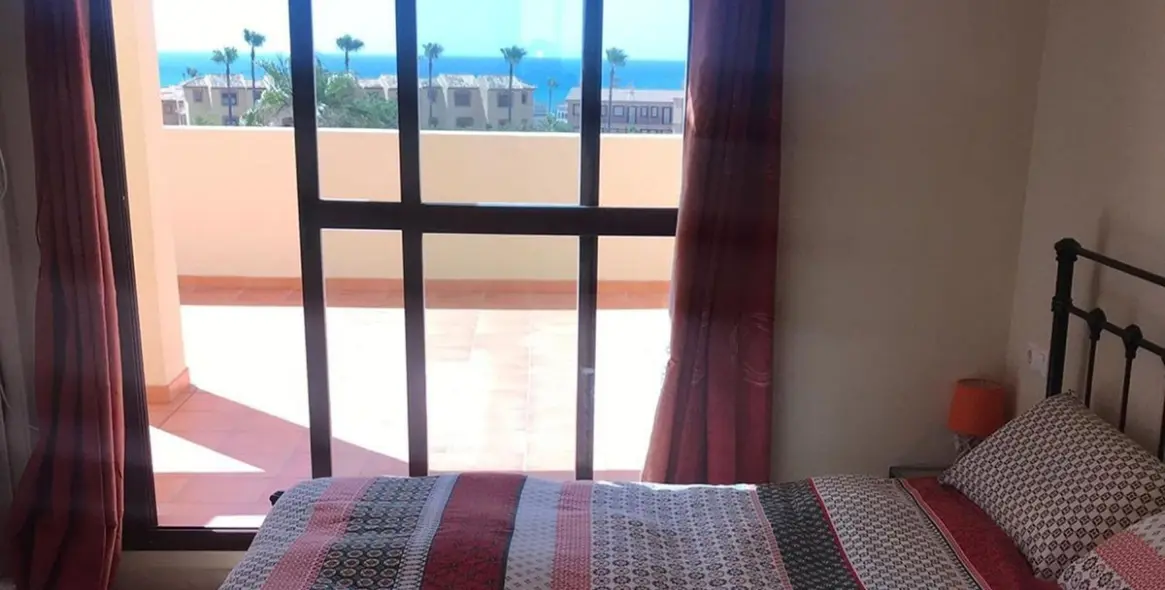 Sale of penthouse in Manilva 12