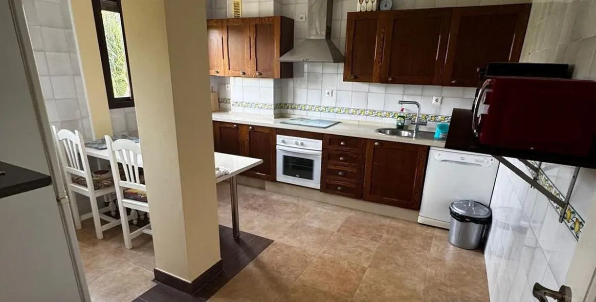 Sale of penthouse in Manilva 15