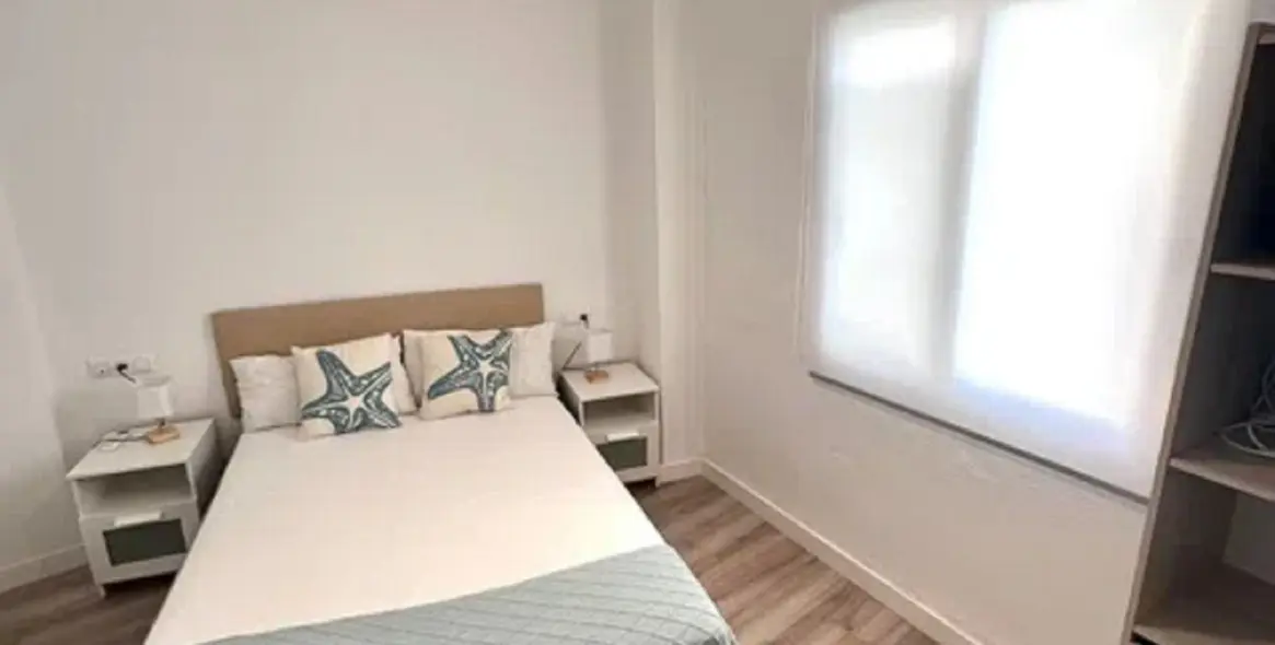 Sale of middle floor apartment in Málaga Centro 2