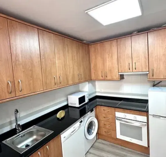 Sale of middle floor apartment in Málaga Centro