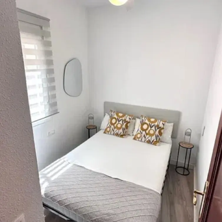 Sale of middle floor apartment in Málaga Centro