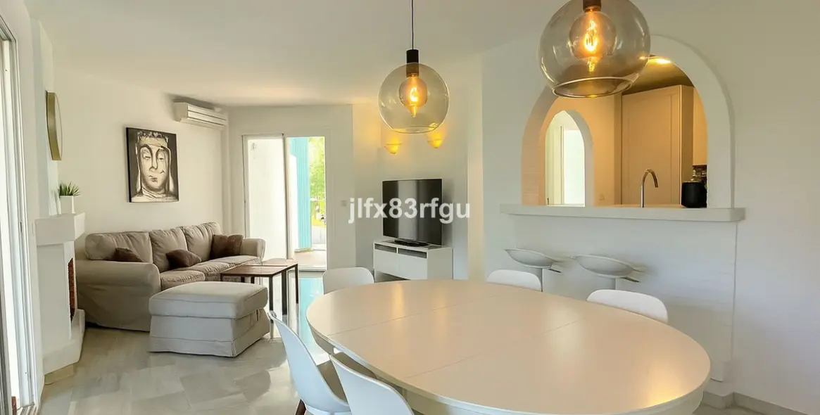 Продажа апартаментов на среднем этаже в Mijas 2