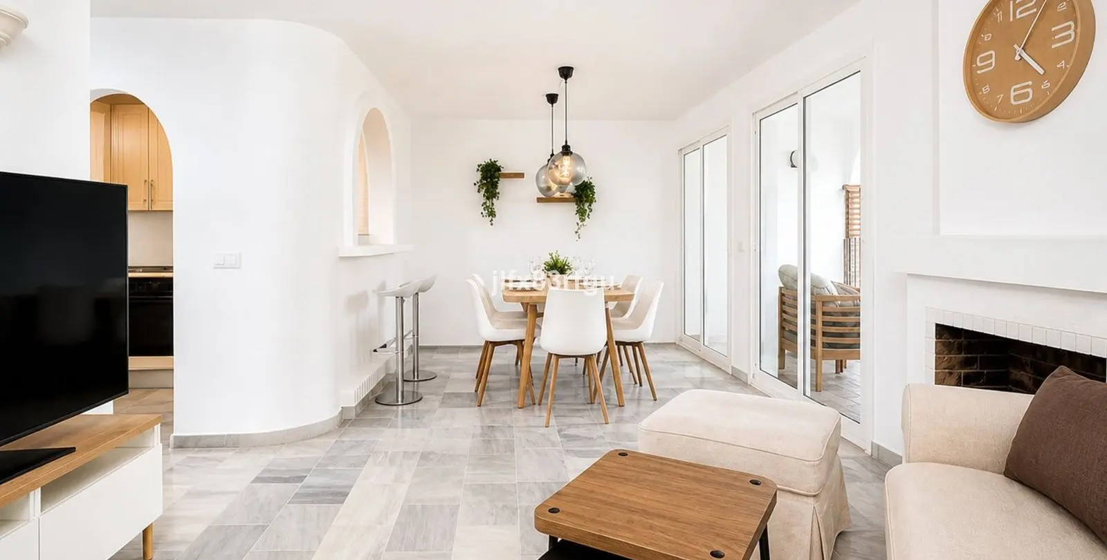 Sale of middle floor apartment in Mijas 1