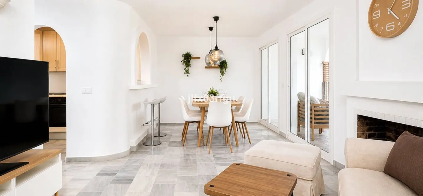Sale of middle floor apartment in Mijas 0