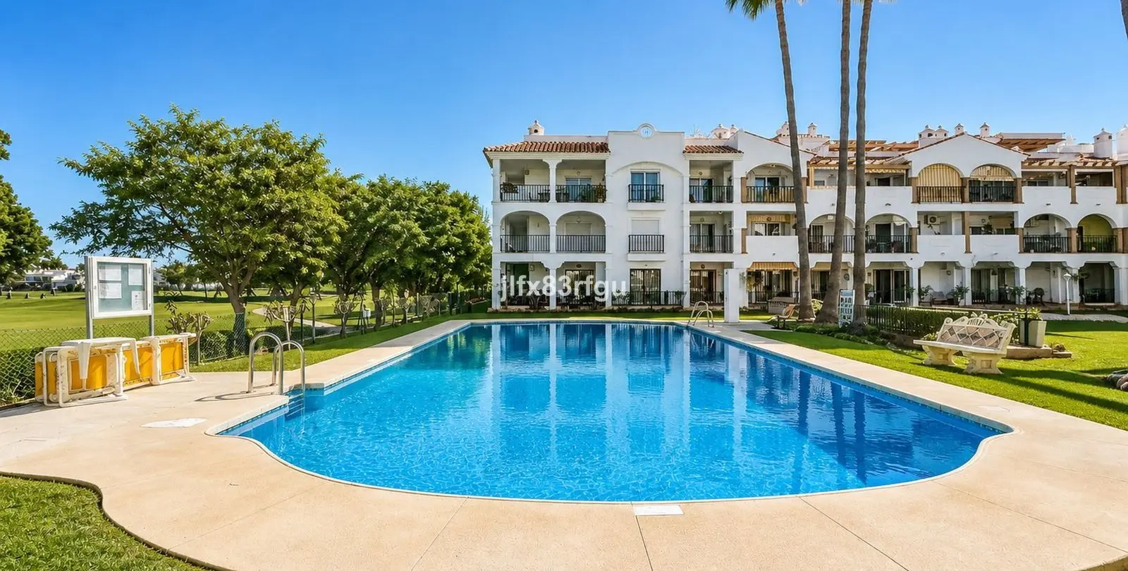 Sale of middle floor apartment in Mijas 4