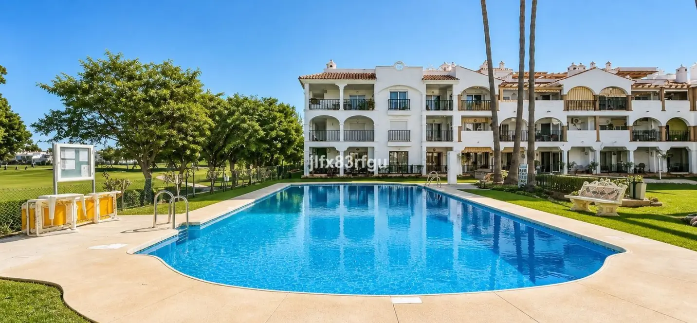 Sale of middle floor apartment in Mijas 3