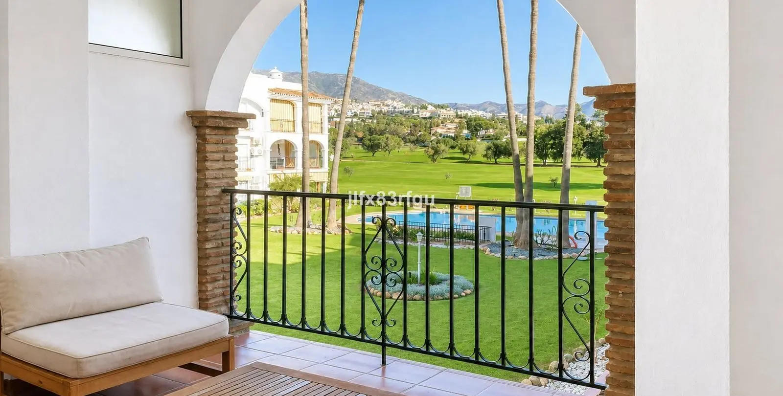 Sale of middle floor apartment in Mijas 9