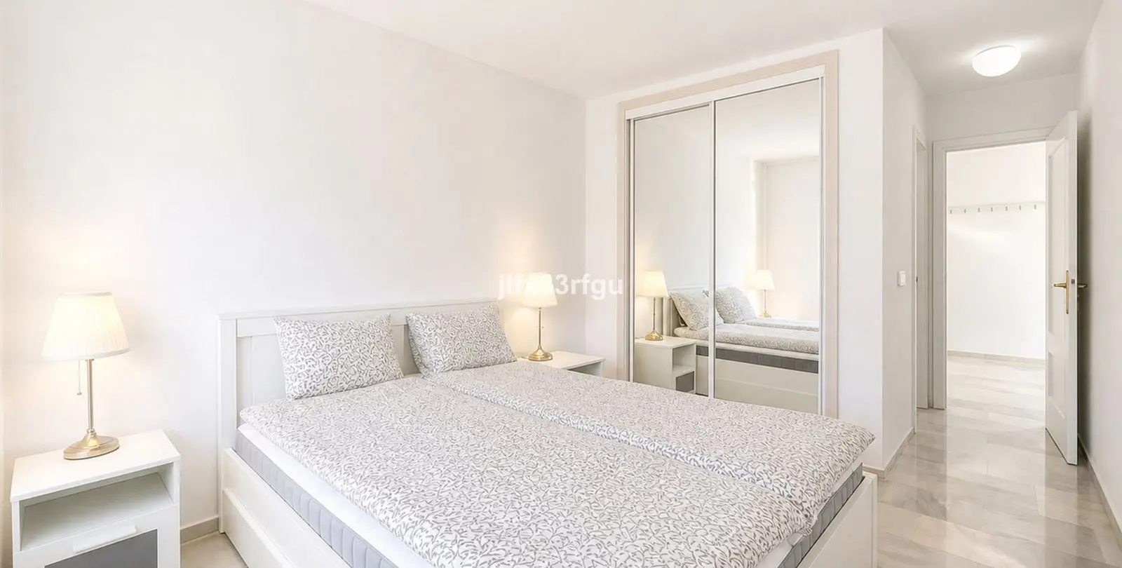 Sale of middle floor apartment in Mijas 11