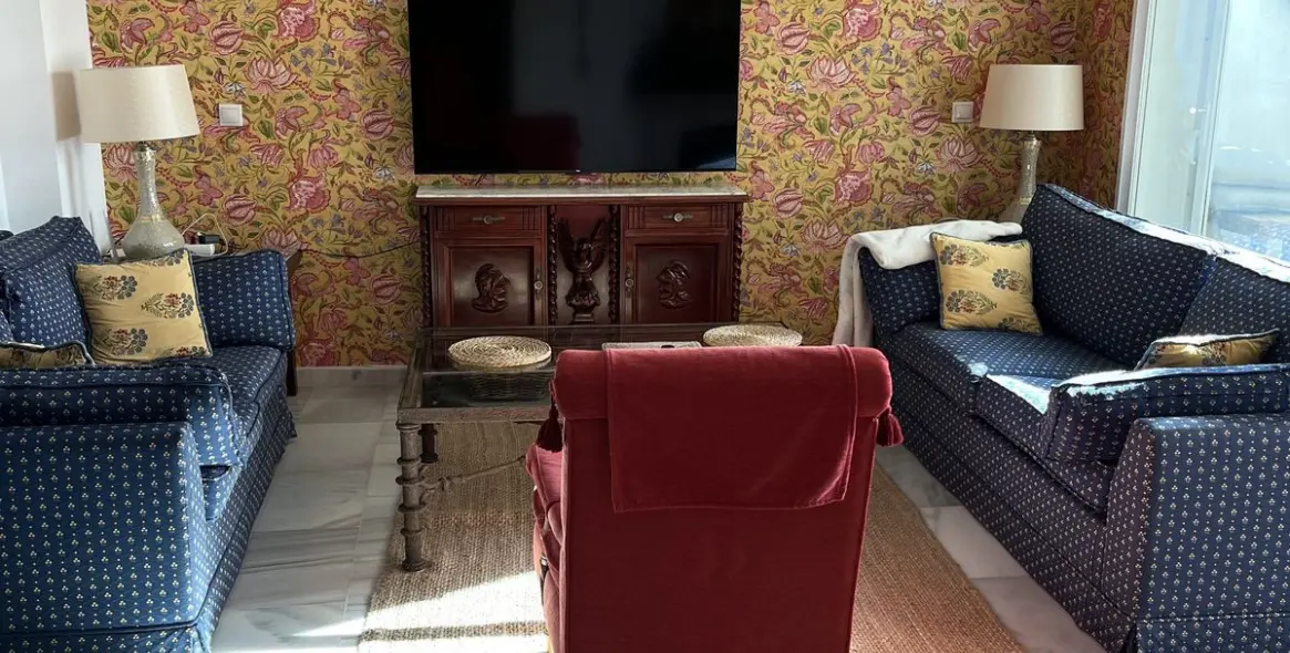 Sale of townhouse in Calahonda 7