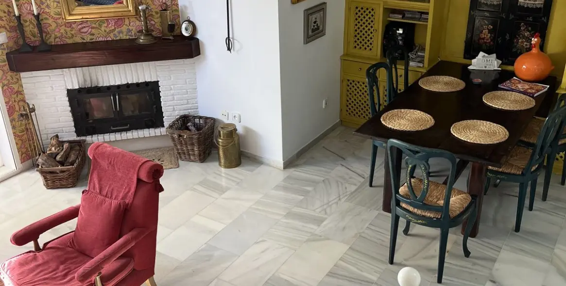 Sale of townhouse in Calahonda 13