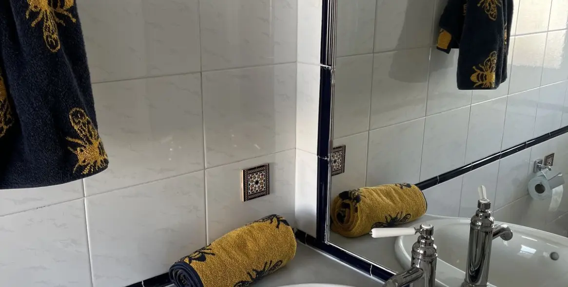 Sale of townhouse in Calahonda 14