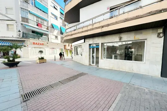 Image 4 thumb