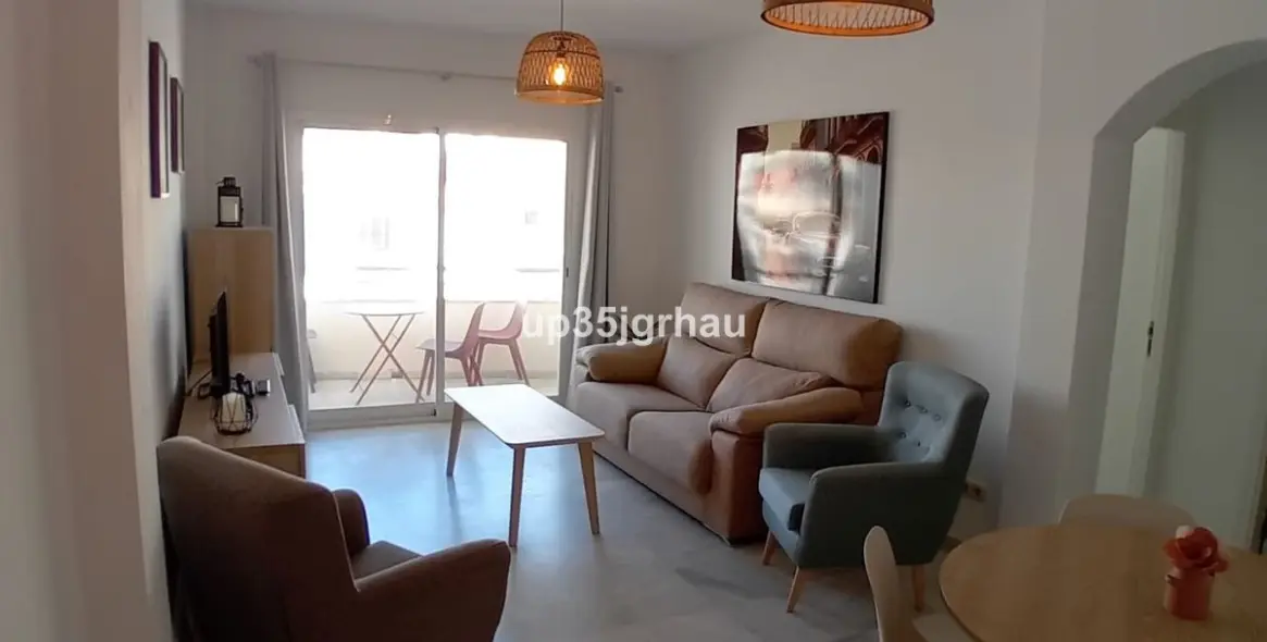 Продажа апартаментов на среднем этаже в Estepona 15