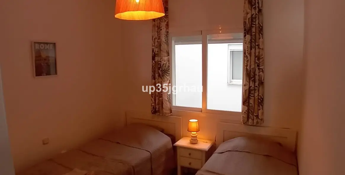 Продажа апартаментов на среднем этаже в Estepona 17