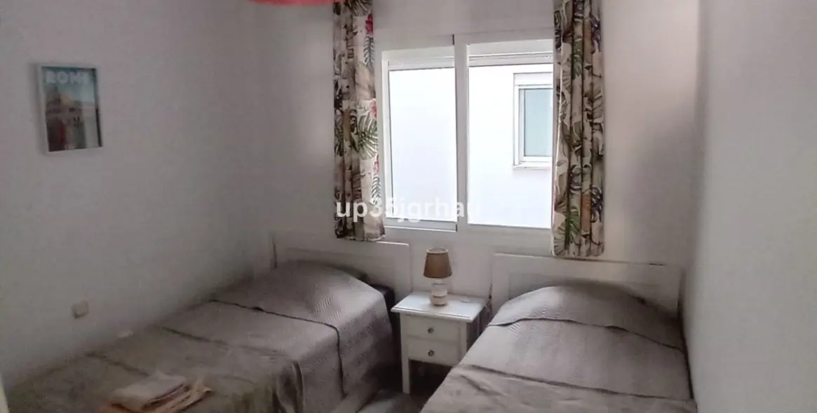 Продажа апартаментов на среднем этаже в Estepona 18