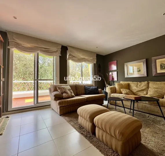 Sale of penthouse in Torrequebrada