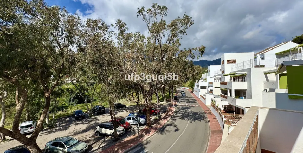 Sale of penthouse in Torrequebrada 32